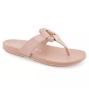 AEROSOLES Aerosoles Fallon flat thong shoe Women's Blush Sandals size 9